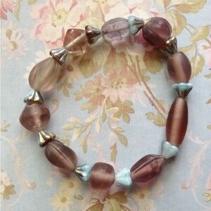 Handmade Ombre Pink glass bead Stretch Bracelet